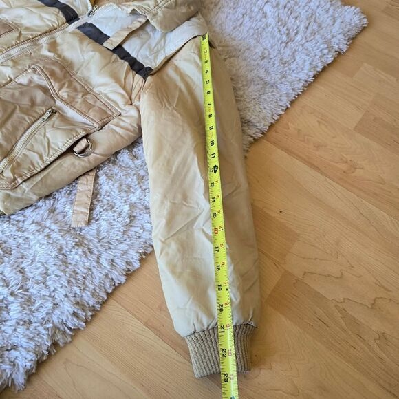 Womens Beige Quilted Jacket Vest Retro Size Medium  Vintage - Picture 4 of 11